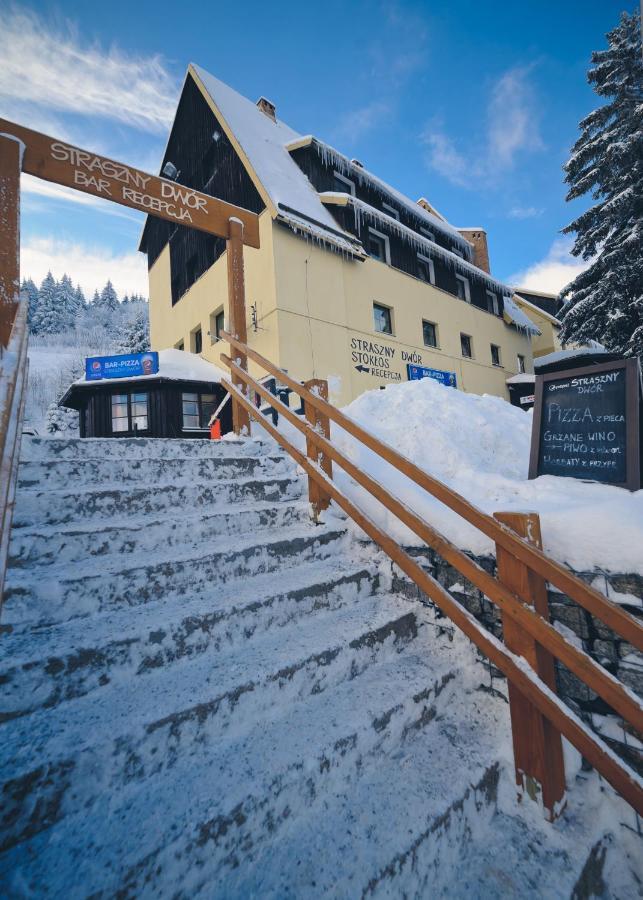 Straszny Dwor Hotell Duszniki Zdrój Exteriör bild