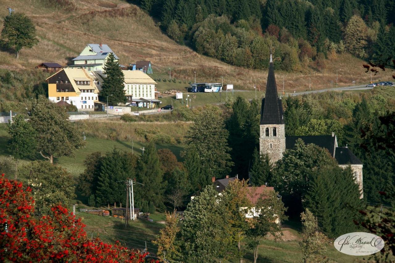 Straszny Dwor Hotell Duszniki Zdrój Exteriör bild