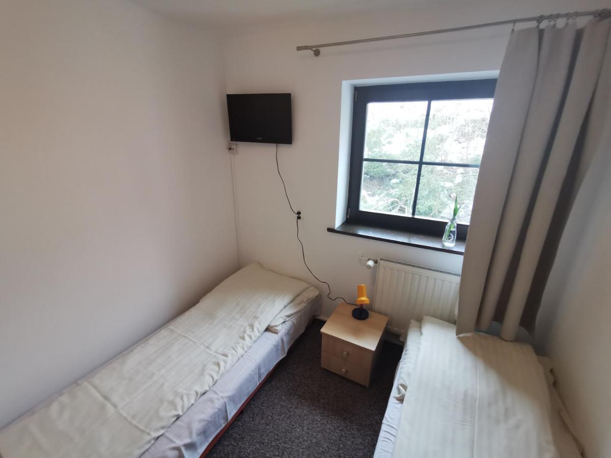 Straszny Dwor Hotell Duszniki Zdrój Rum bild