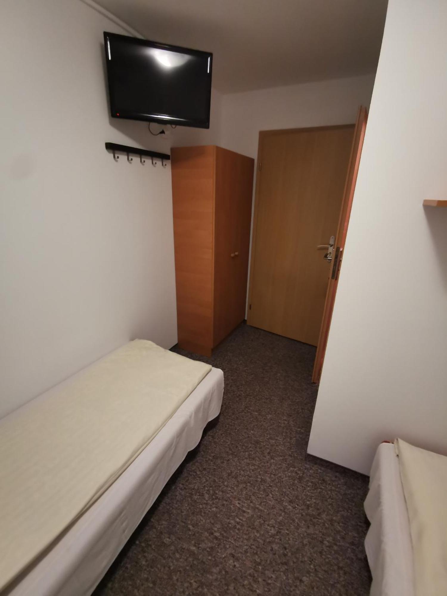 Straszny Dwor Hotell Duszniki Zdrój Rum bild