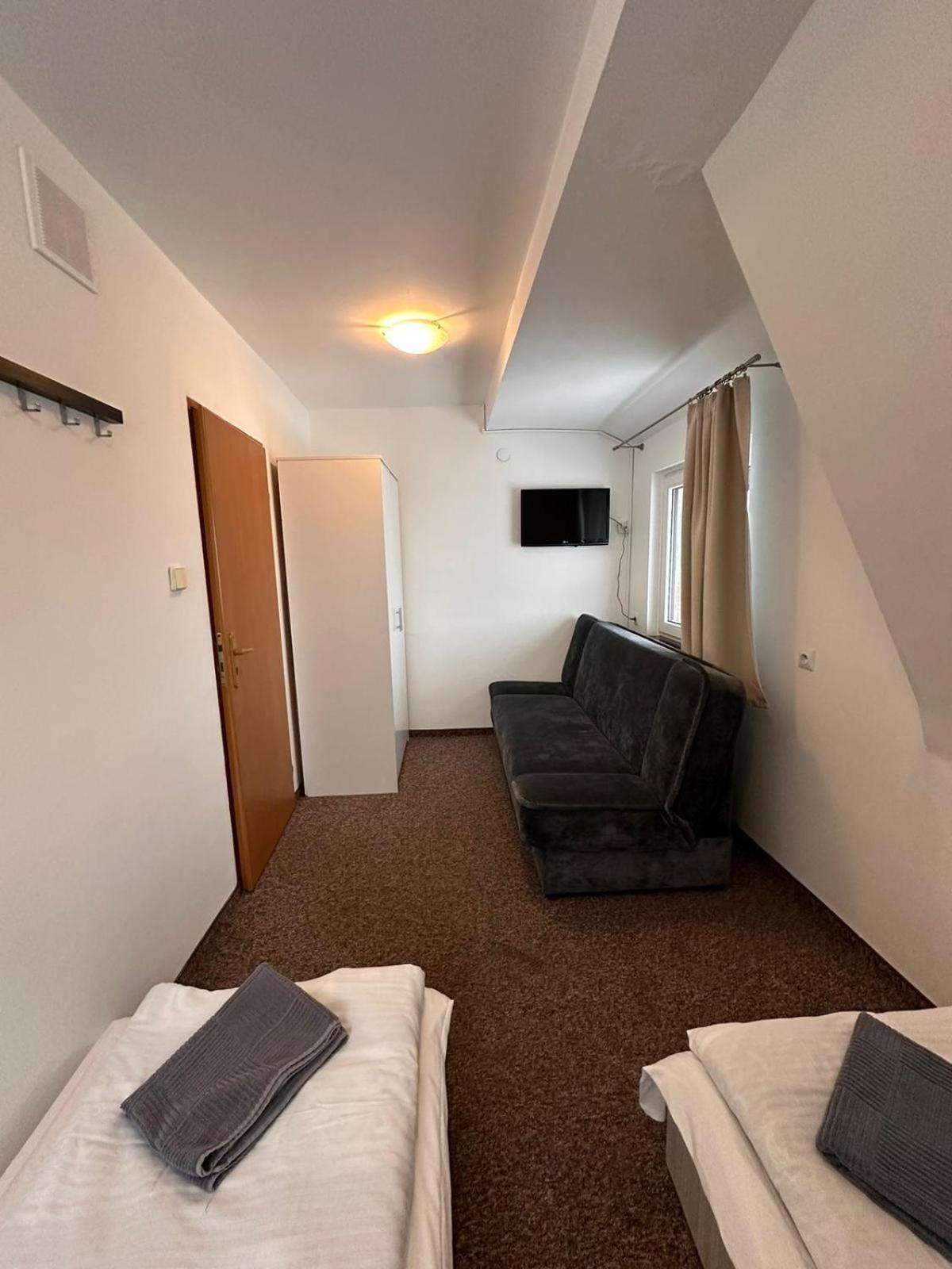 Straszny Dwor Hotell Duszniki Zdrój Rum bild