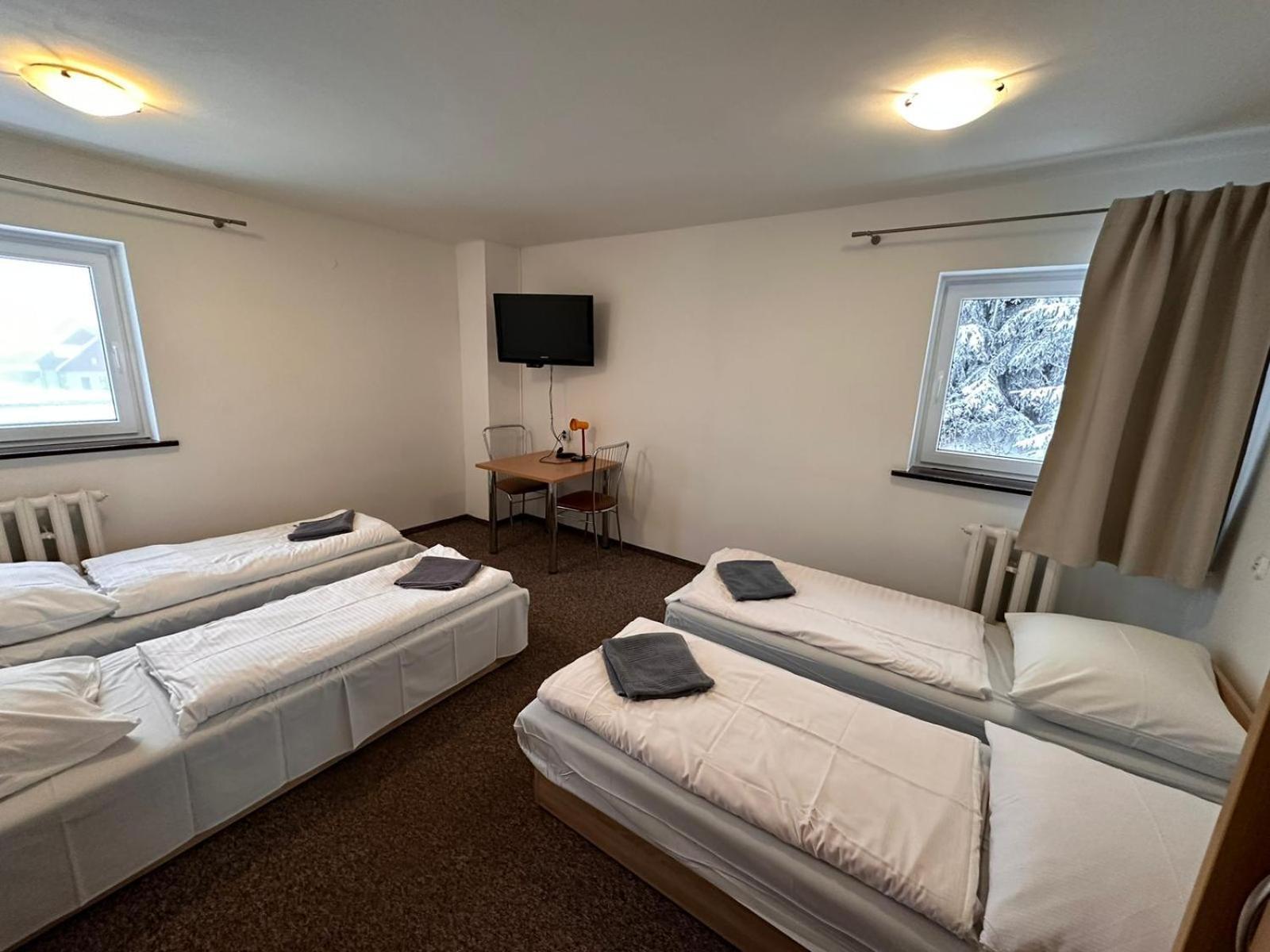 Straszny Dwor Hotell Duszniki Zdrój Rum bild