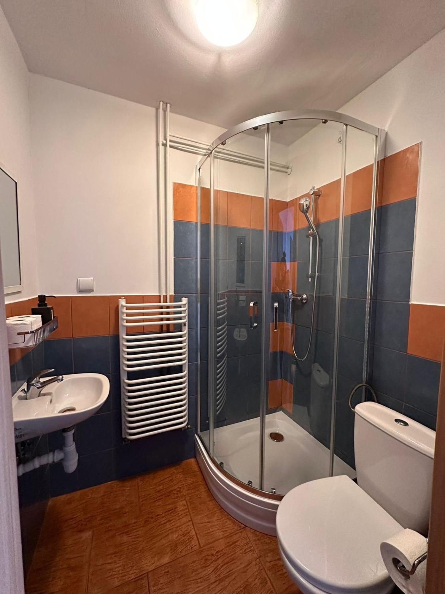 Straszny Dwor Hotell Duszniki Zdrój Rum bild
