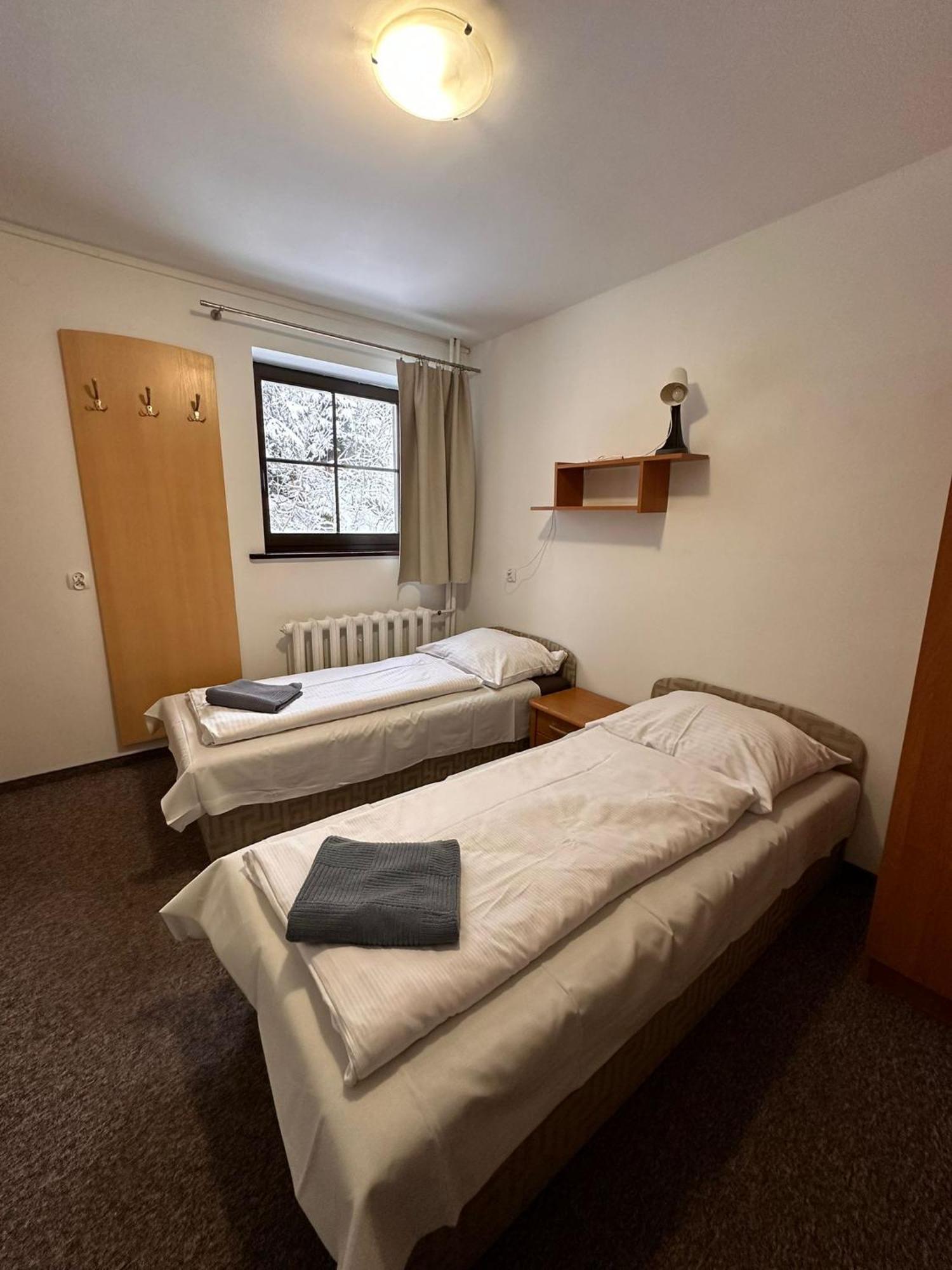 Straszny Dwor Hotell Duszniki Zdrój Rum bild