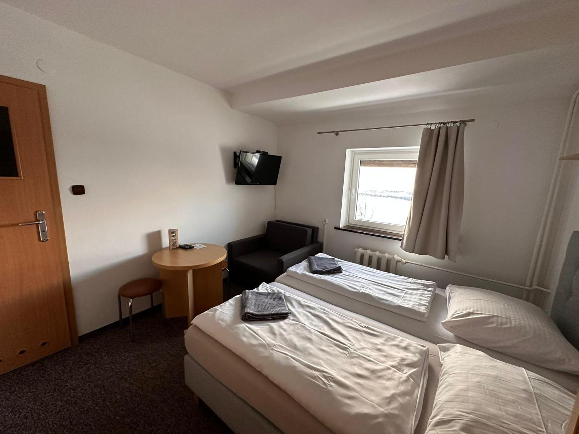 Straszny Dwor Hotell Duszniki Zdrój Rum bild
